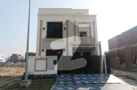 Prime Location House Of 5 Marla Available In Bahria Nasheman - Iris