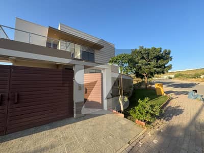 بحریہ ہلز بحریہ ٹاؤن کراچی,کراچی میں 5 کمروں کا 1 کنال مکان 5.35 کروڑ میں برائے فروخت۔