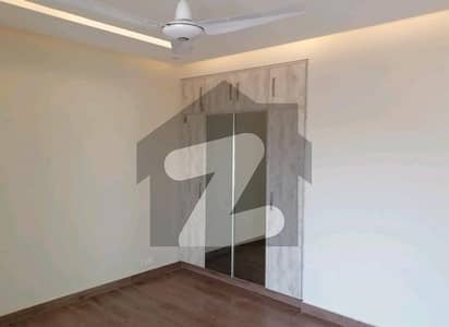 10 Marla Flat Is Available For Rent