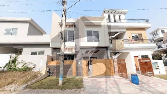 Prime Location House For sale In Rs. 26500000