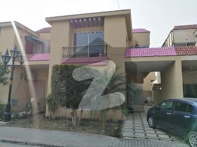 5 MARLA BEAUTIFUL HOUSE FOR SALE IN SAFARI VILLAS SECTOR B BAHRIA TOWN LAHORE