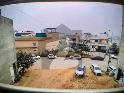 Highly-coveted Prime Location 10 Marla Residential Plot Is Available In Park View City - Orchard Block For sale