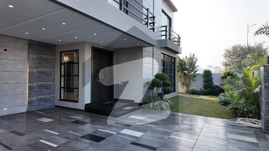 Stunning 1 Kanal House In DHA Phase 6 - Block E Available