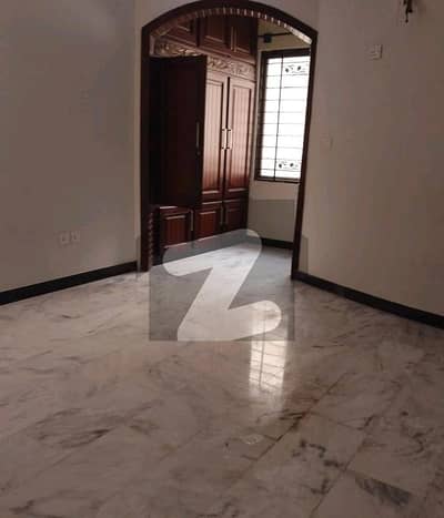 آئی ۔ 8/2 آئی ۔ 8,اسلام آباد میں 8 کمروں کا 12 مرلہ مکان 14.15 کروڑ میں برائے فروخت۔