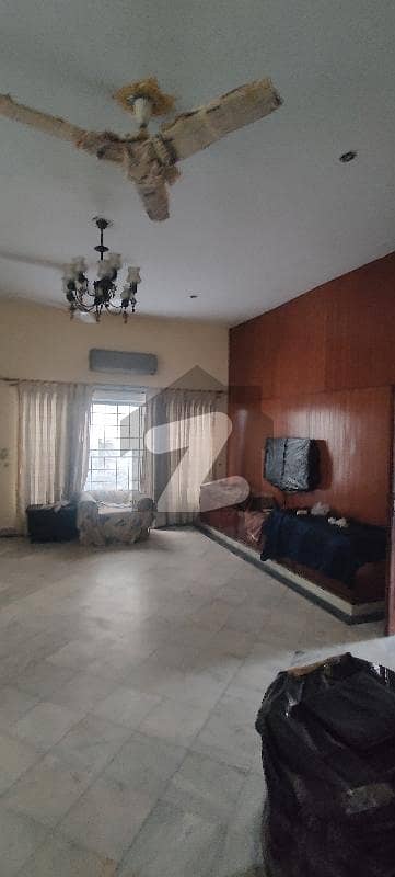 20 Marla Independent House Available For Sale 20 Marla Independent House Available For Sale