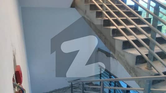 جی ۔ 8 اسلام آباد میں 2 کمروں کا 1 کنال عمارت 9.0 لاکھ میں کرایہ پر دستیاب ہے۔