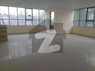 جی ۔ 6 اسلام آباد میں 12 مرلہ دفتر 8.75 لاکھ میں کرایہ پر دستیاب ہے۔