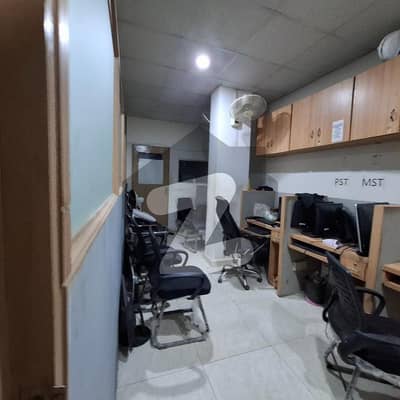 جی ۔ 8 اسلام آباد میں 1 کنال دفتر 12.0 لاکھ میں کرایہ پر دستیاب ہے۔
