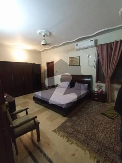 گلستانِِ جوہر ۔ بلاک 15 گلستانِ جوہر,کراچی میں 6 کمروں کا 10 مرلہ مکان 6.1 کروڑ میں برائے فروخت۔