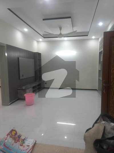 سوان گارڈن اسلام آباد میں 2 کمروں کا 6 مرلہ بالائی پورشن 38.0 ہزار میں کرایہ پر دستیاب ہے۔