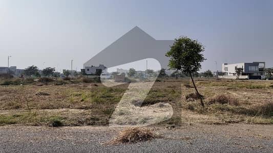 W BLOCK NEAR TO THIS GOOD LOCATION PLOT FOR SALE