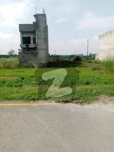 5 Marla Plot Is Avalabel In Eden Garden With Reasonable Price.