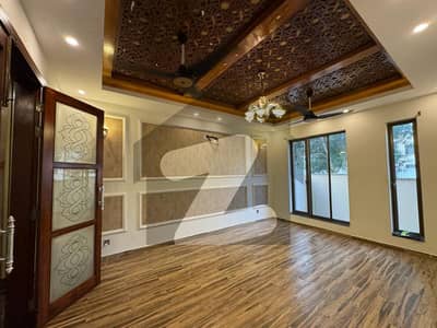 Bahria Town Karachi 4 BedRoom Luxury Designer Villa For Sale In Precinct-1 Overseas Block Near Main Entrance Of Bahria Town Karachi!