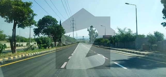 5 Marla Park Facing Plot For Sale In M Block