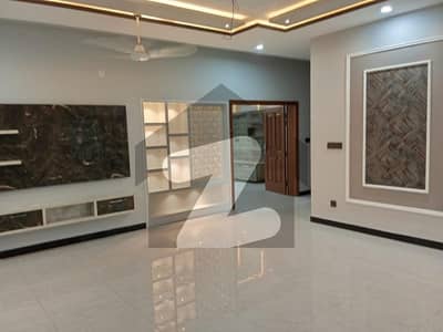 MULTI GARDEN B-17 ISLAMABAD  KANAL FULL HOUSE AVAILABLE FOR RENT