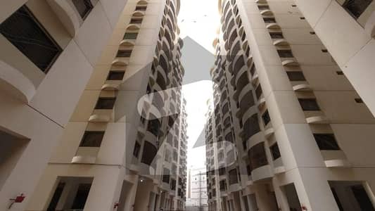 گلشن اقبال - بلاک 10-اے گلشنِ اقبال,گلشنِ اقبال ٹاؤن,کراچی میں 3 کمروں کا 11 مرلہ فلیٹ 3.85 کروڑ میں برائے فروخت۔