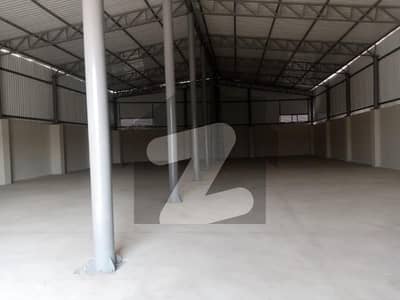 سندھ انڈسٹریل ٹریڈنگ اسٹی - ایس آئی ٹی ای کراچی میں 2 کنال گودام 5.0 لاکھ میں کرایہ پر دستیاب ہے۔