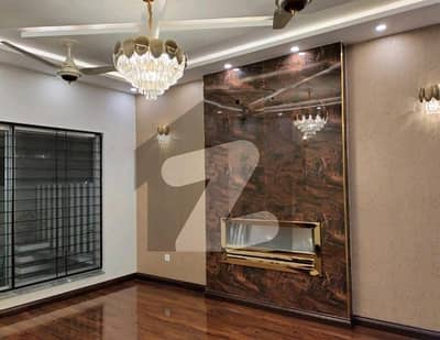 1 Kanal House For sale In Beautiful Bahria Town - Sector C