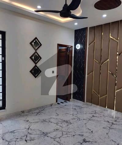 Good 10 Marla House For sale In Bahria Town - Sector C