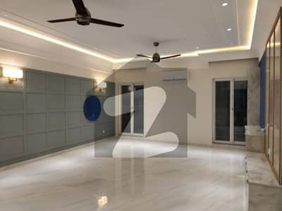 House Of 10 Marla Is Available In Contemporary Neighborhood Of Bahria Town