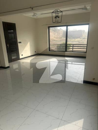 1 Kanal Frist Floor Available For Rent