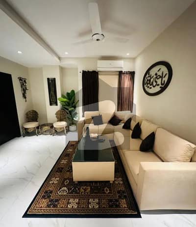 گلبرگ 3 گلبرگ,لاہور میں 2 کمروں کا 6 مرلہ فلیٹ 2.3 لاکھ میں کرایہ پر دستیاب ہے۔