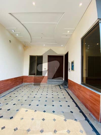 ایڈن آچرڈ فیصل آباد میں 4 کمروں کا 5 مرلہ مکان 75.0 ہزار میں کرایہ پر دستیاب ہے۔