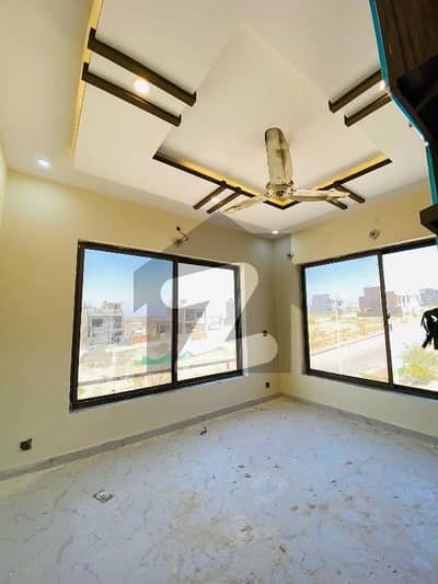 بحریہ گرینز۔ اوورسیز انکلیو - سیکٹر 6 بحریہ گرینز۔ اوورسیز انکلیو,بحریہ ٹاؤن فیز 8,بحریہ ٹاؤن راولپنڈی,راولپنڈی میں 3 کمروں کا 14 مرلہ بالائی پورشن 75.0 ہزار میں کرایہ پر دستیاب ہے۔