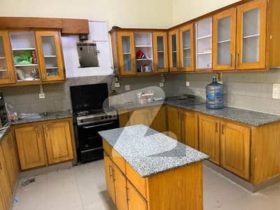 HOUSE FOR RENT IN F-7