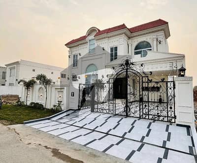 سٹی ہاؤسنگ سوسائٹی گوجرانوالہ میں 6 کمروں کا 1 کنال مکان 7.0 کروڑ میں برائے فروخت۔