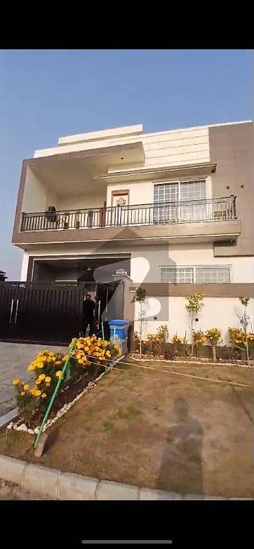 گلبرگ ریزیڈنشیا - بلاک اے گلبرگ ریزیڈنشیا,گلبرگ,اسلام آباد میں 2 کمروں کا 7 مرلہ مکان 60.0 ہزار میں کرایہ پر دستیاب ہے۔