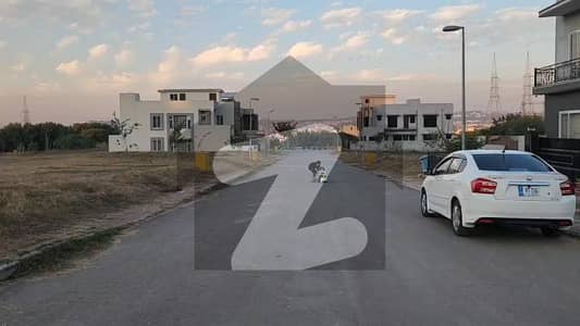 F-2 Block Top Heighted Plot | Park & Commercial Adjacent | Back To Main Expressway | 85 Lac