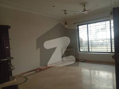 E11 Full House 4 Bed Rooms Attached Washroom 2 Kitchen