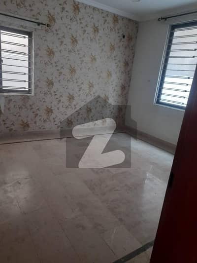 سوان گارڈن اسلام آباد میں 4 کمروں کا 12 مرلہ مکان 1.25 لاکھ میں کرایہ پر دستیاب ہے۔ سوان گارڈن اسلام آباد میں 4 کمروں کا 12 مرلہ مکان 1.25 لاکھ میں کرایہ پر دستیاب ہے۔