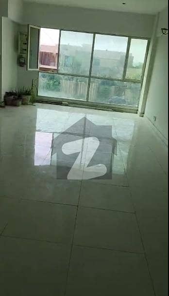 المرتضی کمرشل ایریا ڈی ایچ اے فیز 8,ڈی ایچ اے ڈیفینس,کراچی میں 5 مرلہ دفتر 1.1 لاکھ میں کرایہ پر دستیاب ہے۔