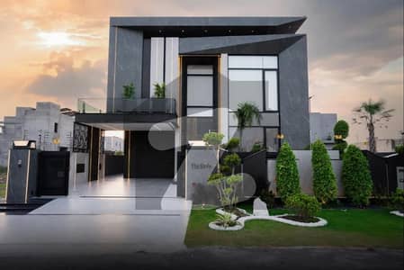 22 Marla Top Quality Build Luxurious Beautiful Modern Design Villa Full Basement, Facing Park, Corner For Sale In DHA Lahore Phase 5 Prime Location Block B