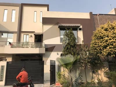 5.33 MARLA LIKE BRAND NEW HOUSE WITH 8KWA SOLLAR SYSTEM IS AVAILABLE FOR SALE IN TULIP EXTENTION BLOCK, SECTOR C, BAHRIA TOWN LAHORE.