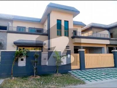 عسکری 6 ملیر کنٹونمنٹ,کینٹ,کراچی میں 4 کمروں کا 11 مرلہ مکان 5.7 کروڑ میں برائے فروخت۔