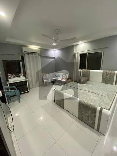 کلفٹن ۔ بلاک 2 کلفٹن,کراچی میں 3 کمروں کا 10 مرلہ فلیٹ 1.6 لاکھ میں کرایہ پر دستیاب ہے۔