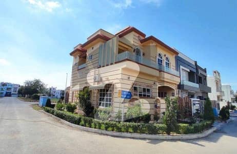Corner House Available For sale In Citi Housing Society