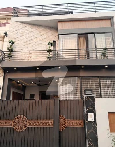 سٹی ہاؤسنگ سوسائٹی گوجرانوالہ میں 4 کمروں کا 5 مرلہ مکان 2.1 کروڑ میں برائے فروخت۔