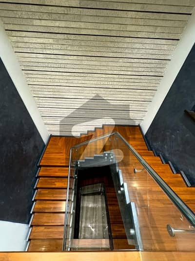 600 Yards Brand New 2+4 Basement With Original Pictures