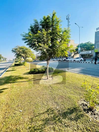 1 Kanal Pair Plot for Sale in M3 Lake City | Prime Location | Hot Deal