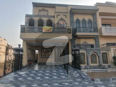 ایل ڈی اے ایوینیو ۔ بلاک ایم ایل ڈی اے ایوینیو,لاہور میں 5 کمروں کا 10 مرلہ مکان 3.5 کروڑ میں برائے فروخت۔ ایل ڈی اے ایوینیو ۔ بلاک ایم ایل ڈی اے ایوینیو,لاہور میں 5 کمروں کا 10 مرلہ مکان 3.5 کروڑ میں برائے فروخت۔