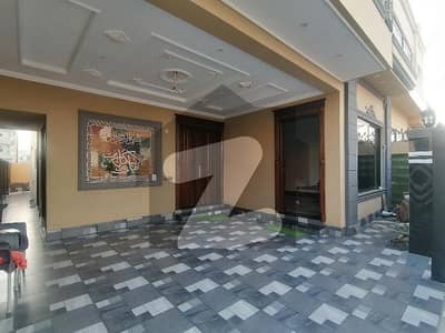 Double Storey 10 Marla House Available In LDA Avenue - Block M For sale