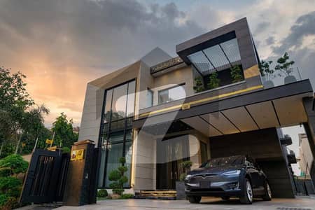 ڈی ایچ اے فیز 6 - بلاک ڈی فیز 6,ڈیفنس (ڈی ایچ اے),لاہور میں 5 کمروں کا 1 کنال مکان 9.15 کروڑ میں برائے فروخت۔