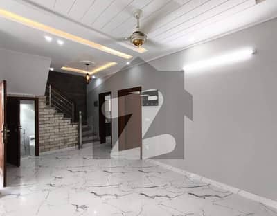 بحریہ انکلیو - سیکٹر ایچ بحریہ انکلیو,بحریہ ٹاؤن,اسلام آباد میں 3 کمروں کا 5 مرلہ مکان 2.65 کروڑ میں برائے فروخت۔ بحریہ انکلیو - سیکٹر ایچ بحریہ انکلیو,بحریہ ٹاؤن,اسلام آباد میں 3 کمروں کا 5 مرلہ مکان 2.65 کروڑ میں برائے فروخت۔