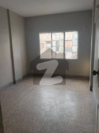 نارتھ ناظم آباد ۔ بلاک بی نارتھ ناظم آباد,کراچی میں 2 کمروں کا 4 مرلہ فلیٹ 32.0 ہزار میں کرایہ پر دستیاب ہے۔