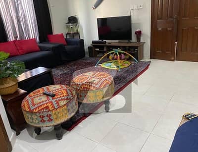 ڈی ایچ اے فیز 2 - سیکٹر اے ڈی ایچ اے ڈیفینس فیز 2,ڈی ایچ اے ڈیفینس,اسلام آباد میں 5 کمروں کا 10 مرلہ مکان 6.6 کروڑ میں برائے فروخت۔