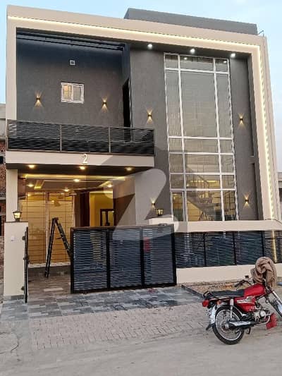 5 Marla Brand New Designer House Available For Rent